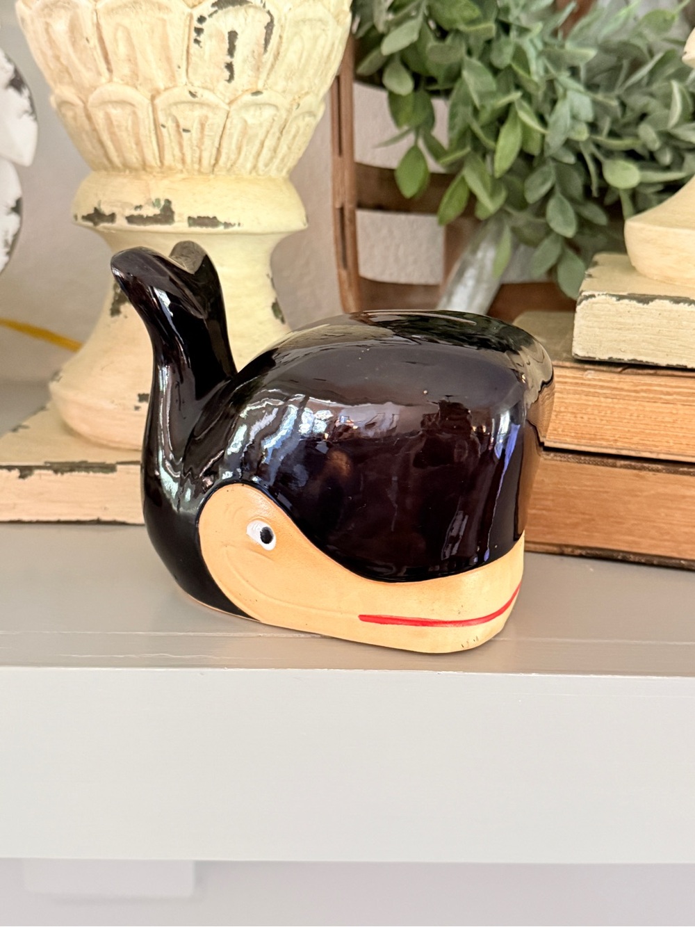 Vintage Otagiri Black and Cream Whale Glazed Stoneware Bank - Picture 10 of 12
